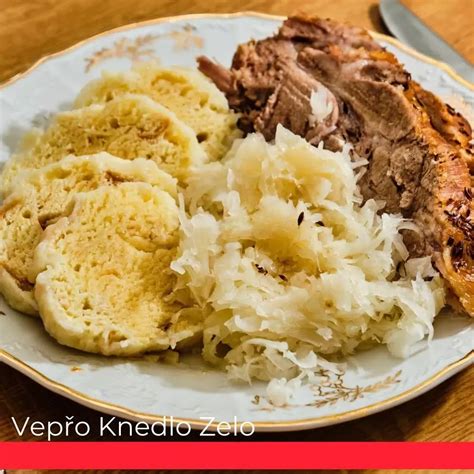 Roast Pork, Dumplings and Sauerkraut – Vepřo。